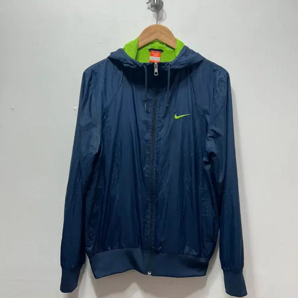 [BUNJANG] Nike Windbreaker Navy Fluorescent Jumper - Size M / 나이키 바람막이 네이비 형광 점퍼 M