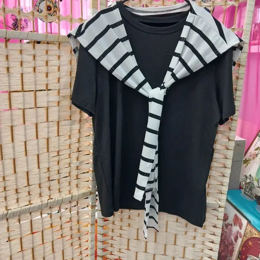 [BUNJANG] Striped Neck T-Shirt Blouse / 스트라이프 넥 티블라우스