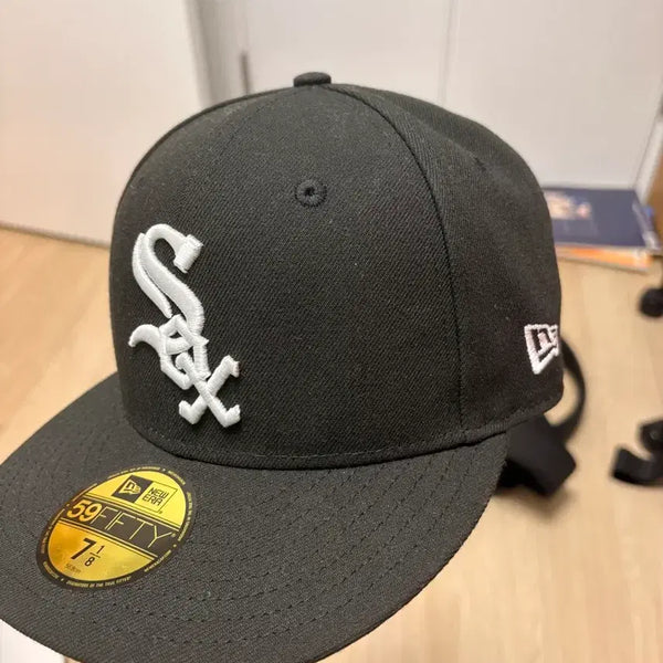 [BUNJANG] New Era 5950 Chicago White Sox Black Fitted Hat / 뉴에라 5950 시카고 화이트삭스 블랙