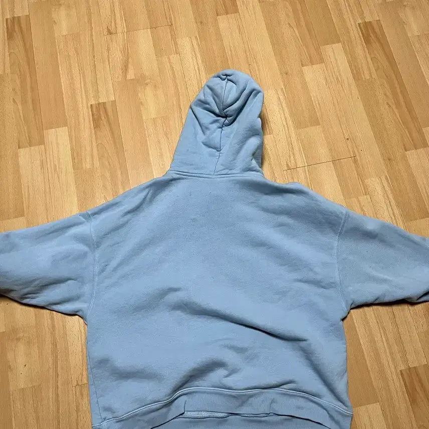 [BUNJANG] Akimbo Club Baby Blue Hoodie / 아킴보클럽 후드티 베이비블루