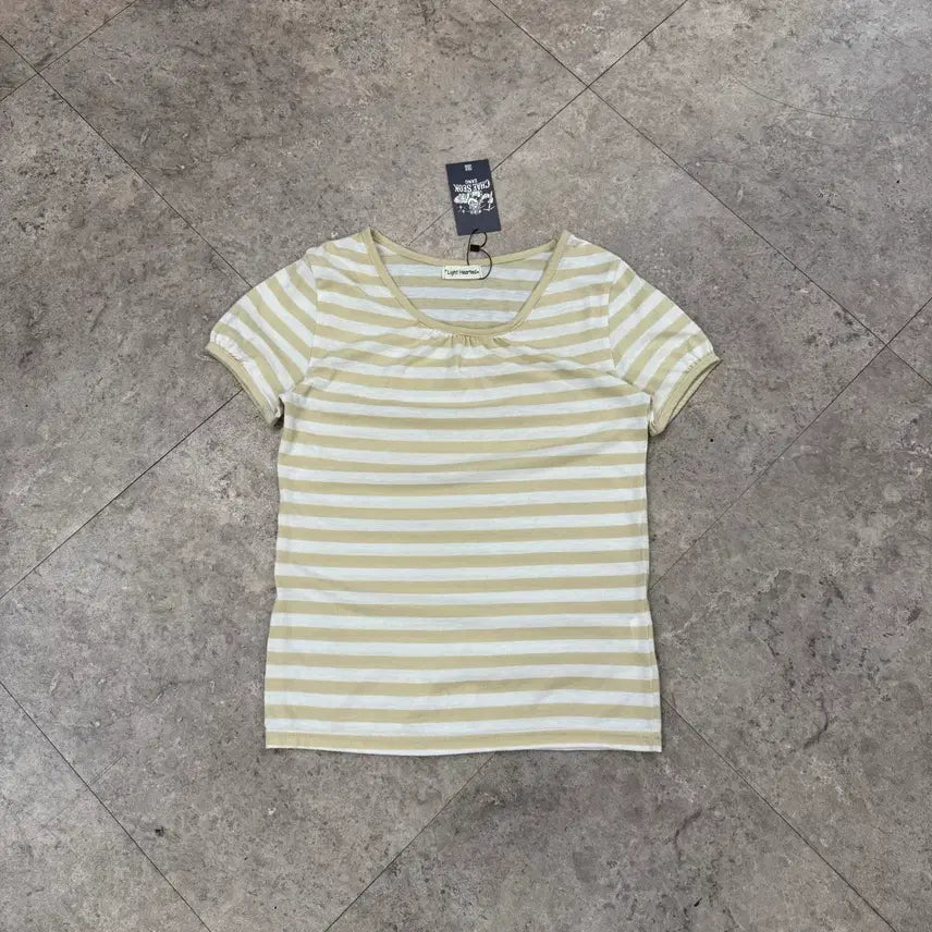 [BUNJANG] Vintage Striped Ruffled Short Sleeve T-Shirt / 빈티지 베이지 단가라 셔링 반팔티 #csz654