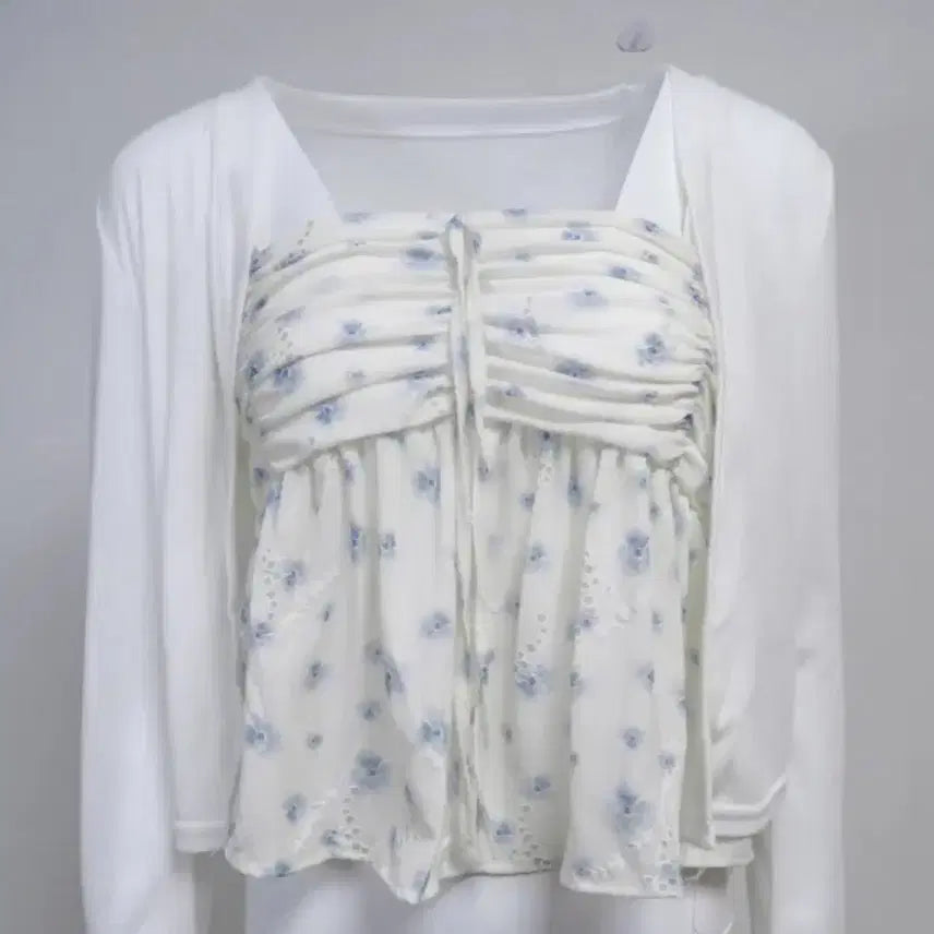 [BUNJANG] Avery Sleeveless Blouse / 급처 에이블리 나시 블라우스