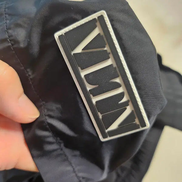 [BUNJANG] Valentino Black Shorts Size 46 / 발렌티노  숏 반바지 정품