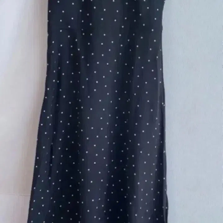 [BUNJANG] Polka Dot Strap Sleeveless Dress / 도트 땡땡이 끈나시 원피스