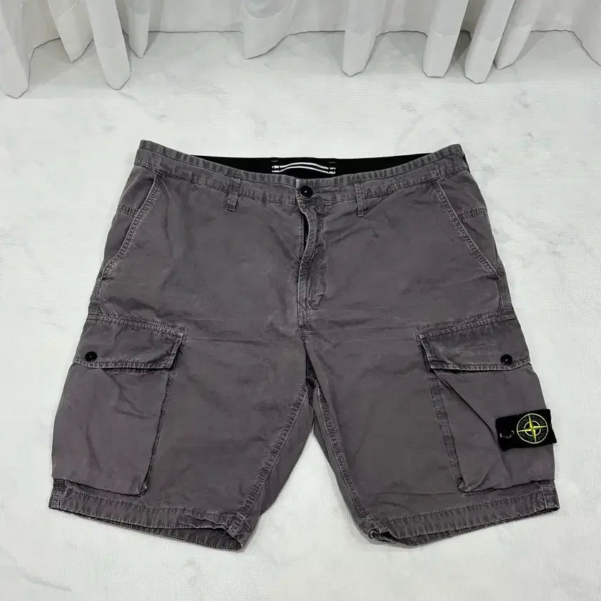 [BUNJANG] Stone Island Garment-Dyed Purple-Grey Cargo Shorts (Size W38) / [W 38] 스톤아일랜드 가먼트다이 퍼플그레이 카고 반바지