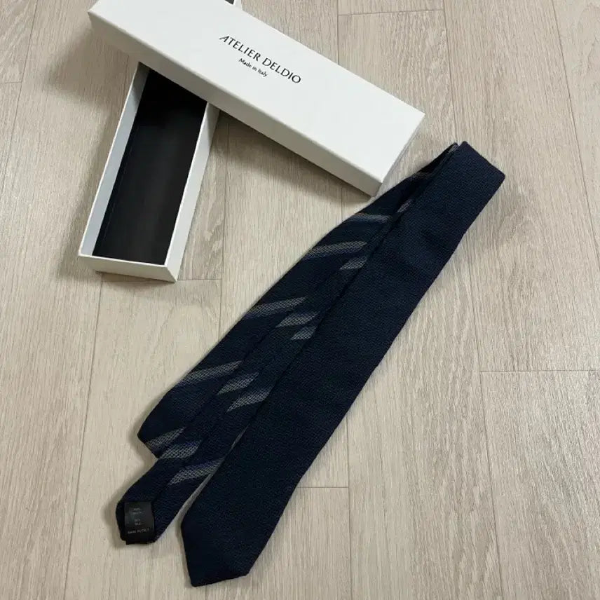 [BUNJANG] Atelier Del Dio Wool Silk Stripe Two-Tone Necktie / 아틀리에델디오 울실크 넥타이