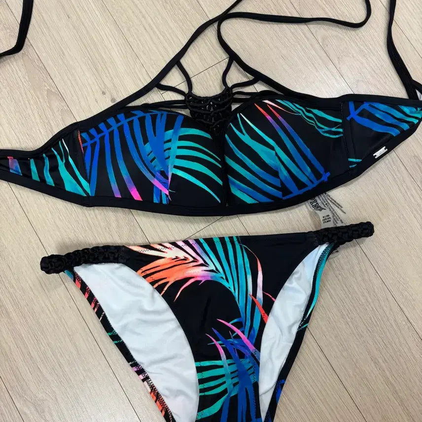 [BUNJANG] Victoria's Secret Pink Bikini Swimsuit / 빅토리아시크릿 핑크 비키니 수영복 판매