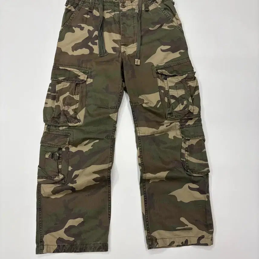 [BUNJANG] Tom And Ashley Military Cargo Pants / (33) 톰 앤 애슐리 밀리터리 카고 팬츠 Tom And Ashley
