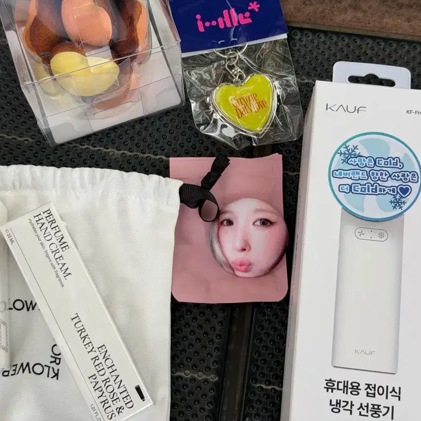 [BUNJANG] G)I-DLE Gimme Dat Love Photocard Holder / 아이들 공방 역조공 idle gimme dat love gidle
