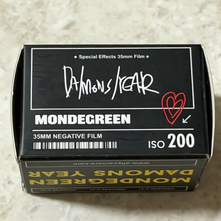 [BUNJANG] Damon's Year Mondgreen 35mm Film Limited Edition (Sealed) / 데이먼스이어 몬더그린 35mm 필름 한정판 미개봉