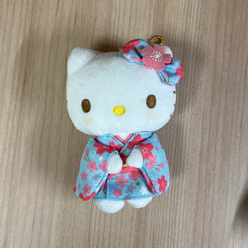 [BUNJANG] Kimono Kitty Doll Keychain / 기모노 키티 인형 키링