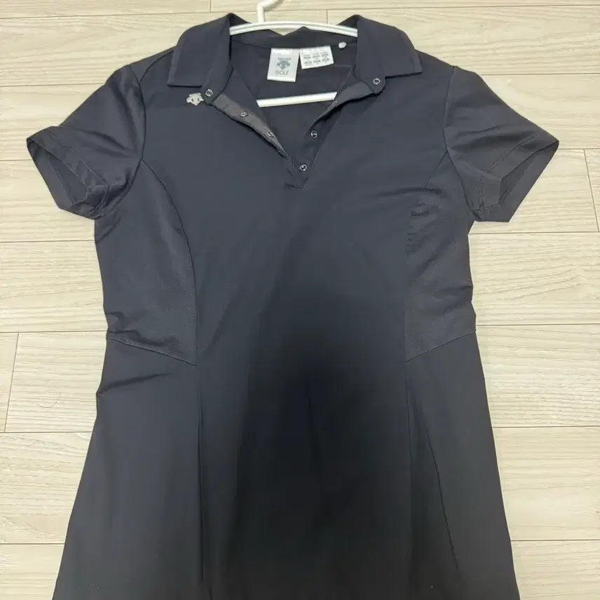 [BUNJANG] Descente Golf Short Sleeve Shirt / 데상트 골프반팔