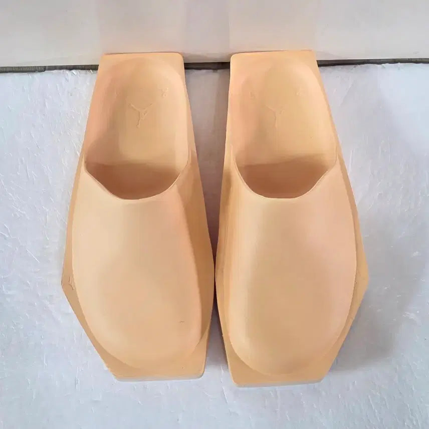 [BUNJANG] Nike x Billie Eilish Jordan Hex Mule Slide Celestial Gold / [240] 나이키X빌리아일리시 조던 헥스 뮬 슬라이드 셀레셜골드ㅡ단종매물