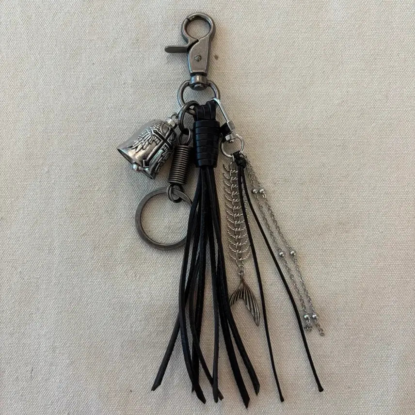 [BUNJANG] Vintage Bell Leather Tassel Keychain / 빈티지 벨 레더 태슬 키링