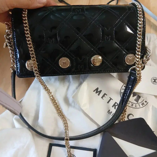[BUNJANG] Metrov City Quilted Chain Shoulder Bag Black Enamel / 메트로시티 숄더백 블랙