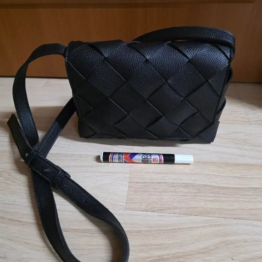 [BUNJANG] High Quality Knit Shoulder Bag / (새상품) 정말 퀄 좋은 짜임 숄더백..