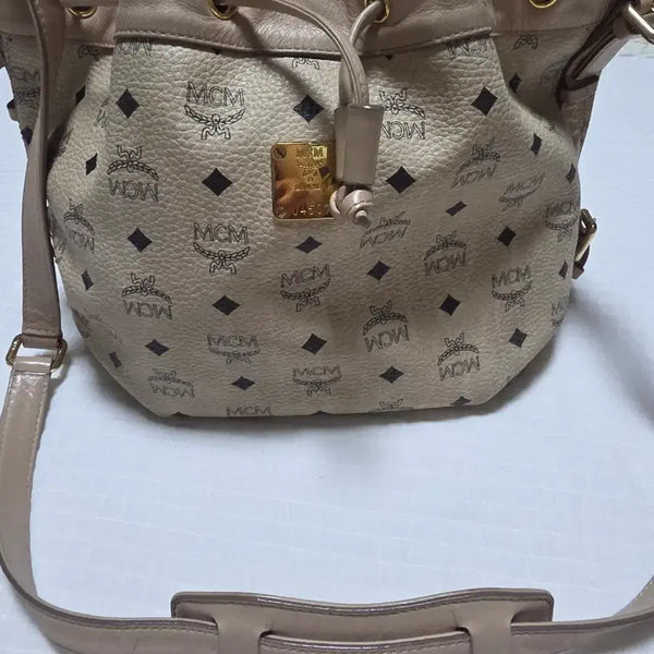 [BUNJANG] MCM Visetos Bucket Bag Beige / MCM 비세토스 버킷백 베이지