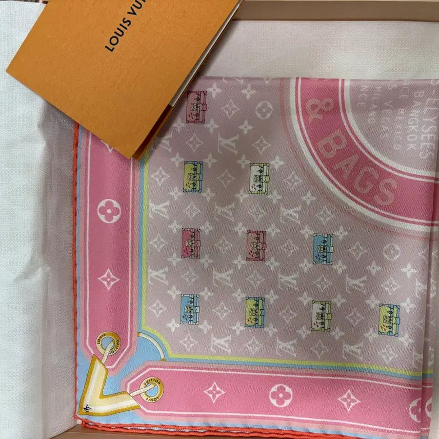 [BUNJANG] Louis Vuitton Mini Mal Square 45 Scarf (Rose) / 루이비통 미니말 스퀘어 45 스카프 (로즈)