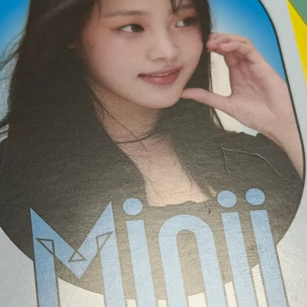 [BUNJANG] NewJeans Big Issue Taiwan Minji Photocard / 뉴진스 빅이슈 대만 민지 포카[하자]