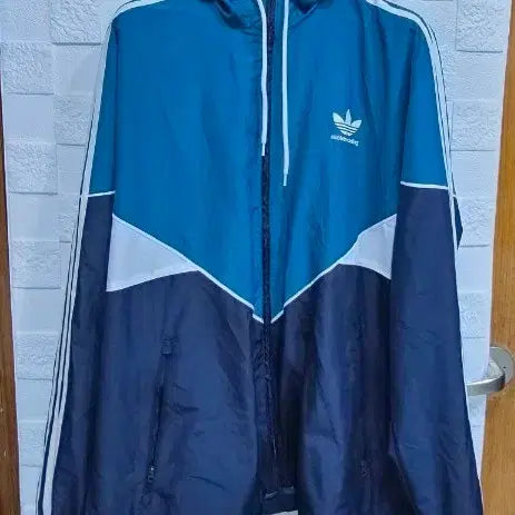 [BUNJANG] Adidas Originals Skateboarding Windbreaker Jacket Blue 3XL / 무배)아디다스 오리지널 스케이트보딩 바람막이 자켓 블루 3XL