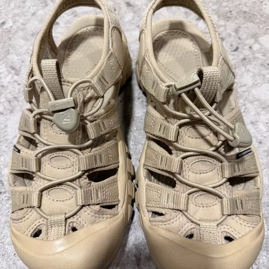 [BUNJANG] Keen Newport 235 Sandals Beige / 킨 뉴포트 235