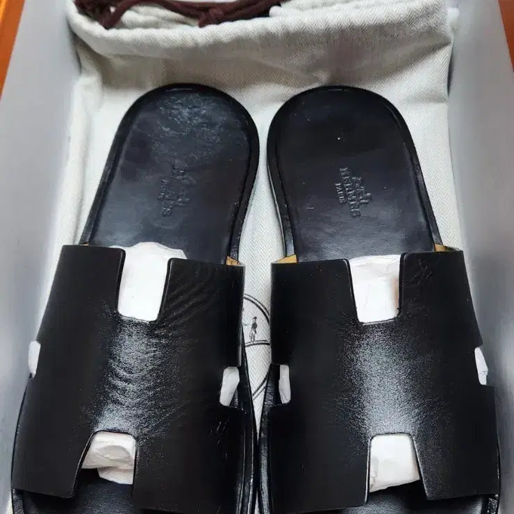 [BUNJANG] Hermès Izmir Slipper Sandals - Black, Size 43 (Men's) - Limited Edition / [정품] 에르메스 이즈미르 슬리퍼 샌들 블랙 43 (남성용) 한정판