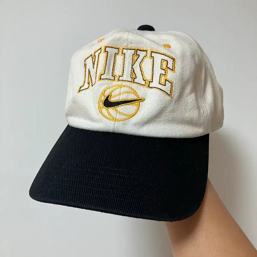 [BUNJANG] Vintage Nike Two-Tone Baseball Cap / 빈티지 올드 나이키 볼캡 모자 투톤