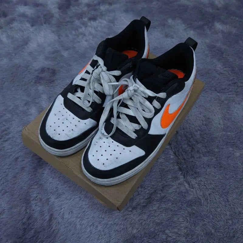 [BUNJANG] Nike Dunk Sneakers / 240 나이키 덩크 운동화 | 0623A34