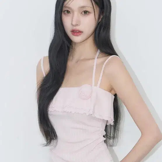 [BUNJANG] ILLYGO Rose Ruffle Sleeveless Pink / 일리고 로즈 러플 슬리브리스 핑크