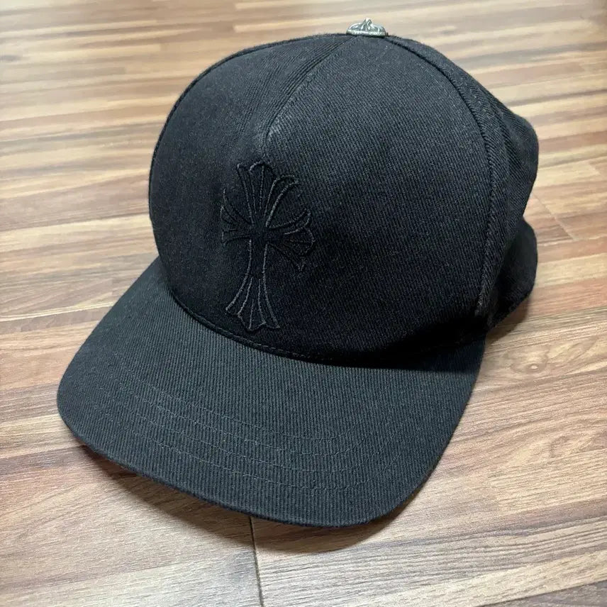 [BUNJANG] Chrome Hearts All Black Denim Cross Trucker Cap / 크롬하츠 올블랙 데님 크로스 스냅백 트러커 트러커캡 볼캡 베이스볼캡 모자