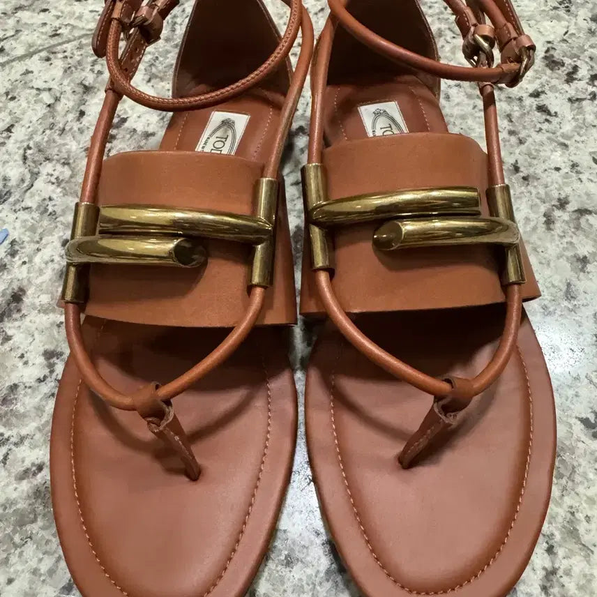 [BUNJANG] Tod's Brown Leather Buckle Sandals Size 37 / 토즈샌들 37