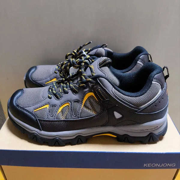 [BUNJANG] Pro-Worldcup Crossroads Trekking Shoes (255, Brown) / (새상품)255사이즈 트레킹화 등산화 운동화 프로월드컵