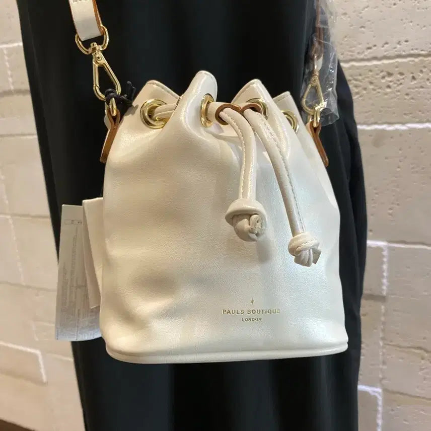 [BUNJANG] FURLSTUFF Boutique London Shoulder Bag Ivory / 폴스부티크 런던 숄더백 아이보리
