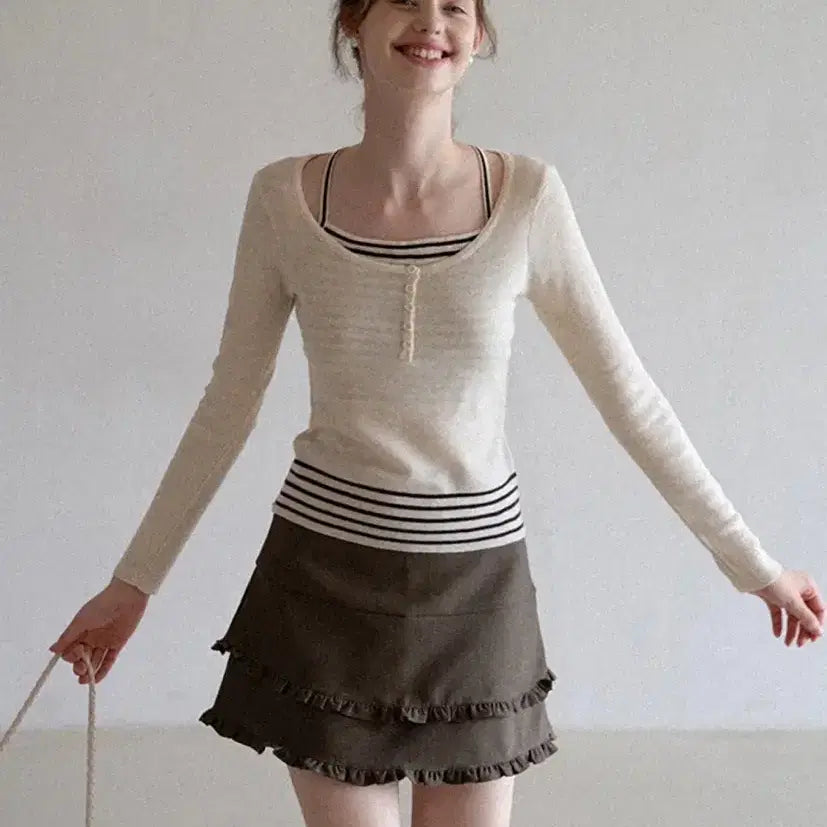 [BUNJANG] Eggka Knit Layered Long Sleeve Top / Eggka 니트 레이어드 긴팔탑