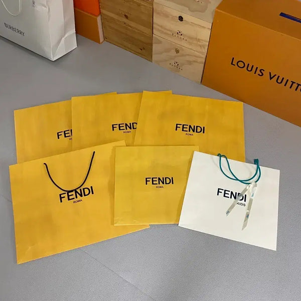 [BUNJANG] Fendi Shopping Bags Bundle Set (6 pcs) / 펜디  쇼핑백 6장 일괄