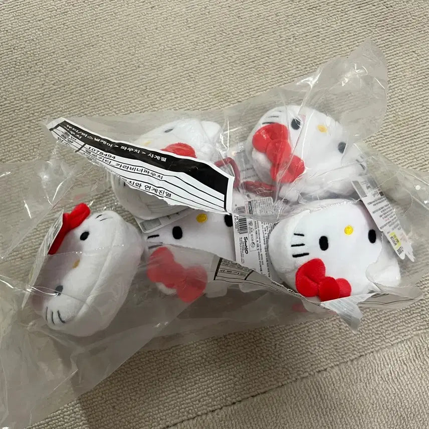 [BUNJANG] Daiso Kitty Carabiner Pouch / 새상품) 다이소 키티 카라비너 파우치 정가 판매