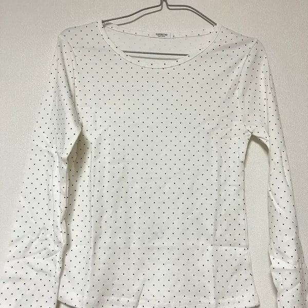 [BUNJANG] Ablley Dot Pattern Long Sleeve T-Shirt White / 새상품) 에이블리 도트 땡땡이 패턴 긴팔티 화이트
