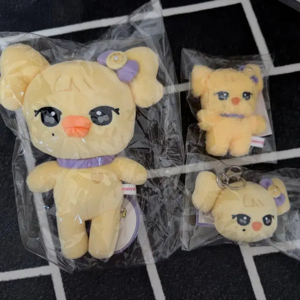 [BUNJANG] IVE Rei Mini Brooch Keyring Bundle Set / 아이브 레이 ive 굿즈 미니브 일괄 양도 나오리 키링 10cm 페이스