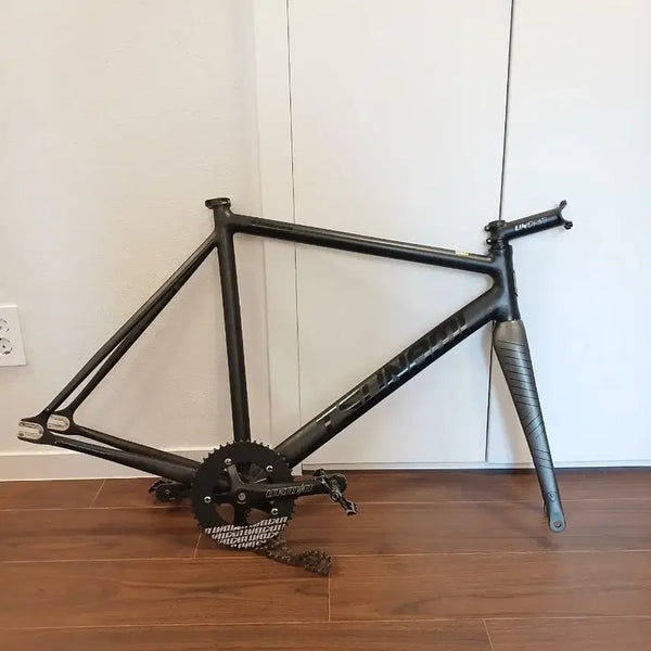 [BUNJANG] Unknown Crankset with Chain / 쓰나미 반차 판/교