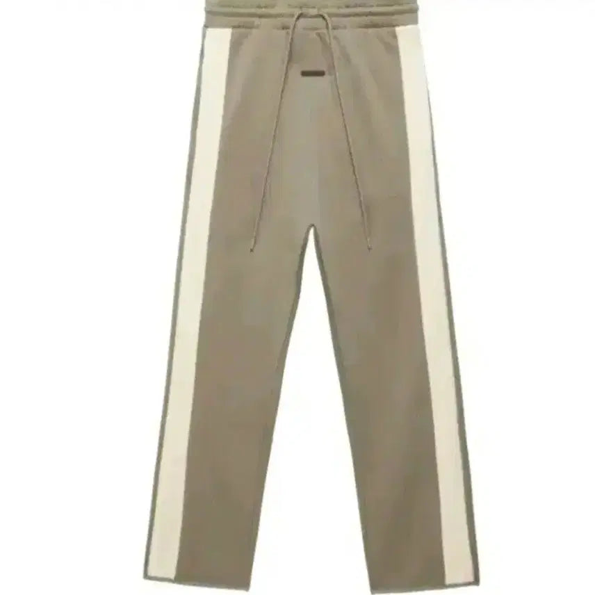 [BUNJANG] Adidas x Fear of God Athletics Relaxed Sweatpants Clay Yellow (L) / [새제품] 아디다스 x 피어오브갓 애슬레틱스 릴렉스드 스웨트팬츠 (L)