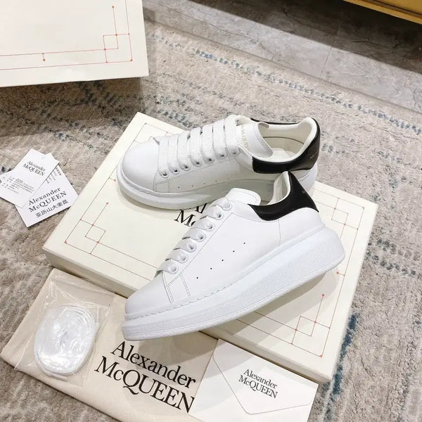 [BUNJANG] Alexander McQueen White Sneakers / 알렉산더 맥퀸 화이트 스니커즈 / 정품 / 상태 깨끗 / 판매 중