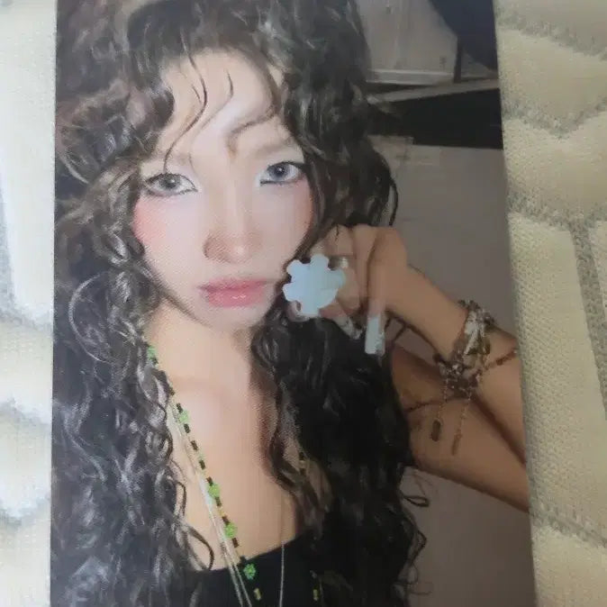 [BUNJANG]  (G)I-DLE Soyeon Gimme Dat Love Official Photocard / 아이들 소연 Gimme Dat Love 공방 포카 포토카드 양도