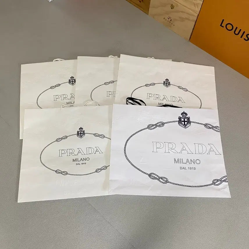 [BUNJANG] Prada Large Shopping Bag (56*46.5*15) - Set of 5 / 프라다 대형 쇼핑백 (56*46.5*15) 5장 일괄