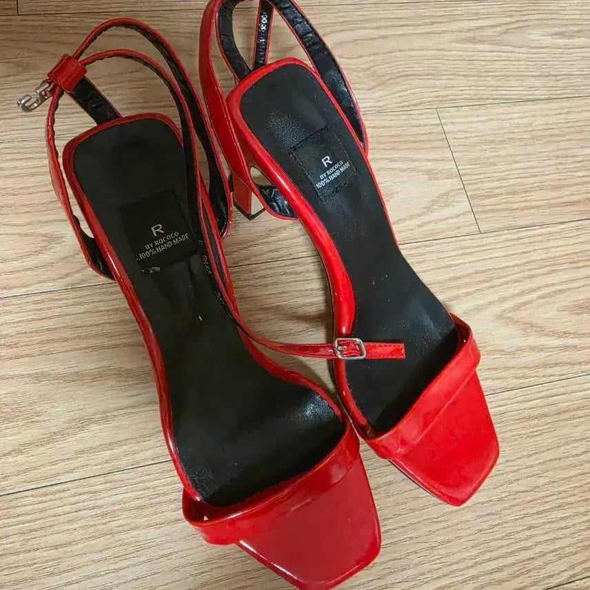[BUNJANG] Red Sandals (240) / 레드샌들 240