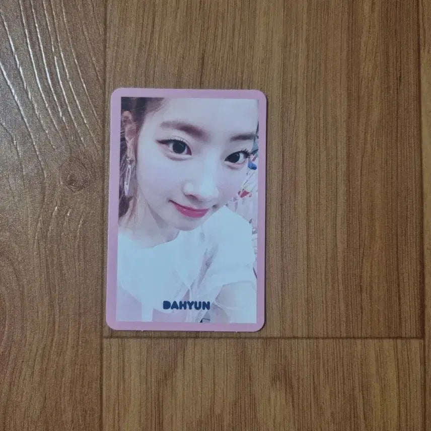 [BUNJANG] Twice Signal Pink Dahyun Photocard / 트와이스 시그널 핑크 다현 포토카드 (포카)
