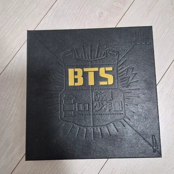 [BUNJANG] BTS 2 Cool 4 Skool Debut Album / 방탄 2COOL 4SKOOL 데뷔 앨범