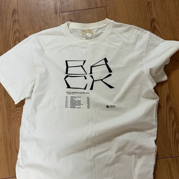[BUNJANG] Sansan Gear Short Sleeve T-Shirt Size 2 / 산산기어 반팔 2