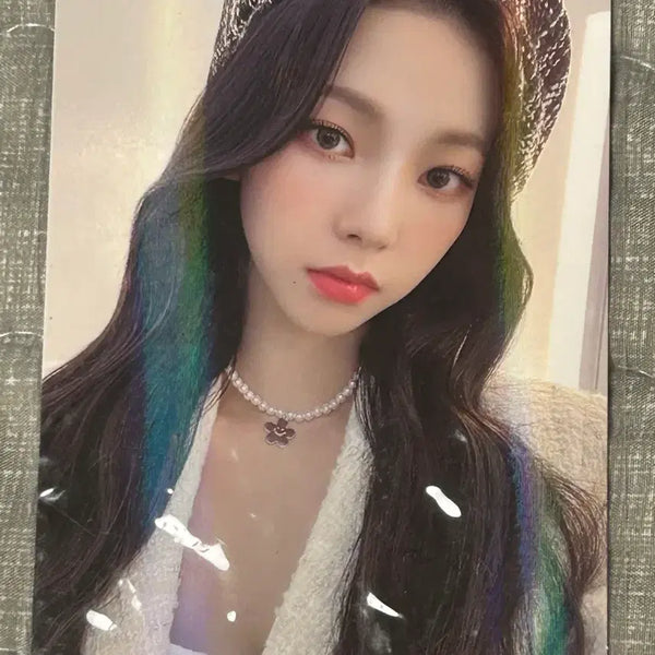 [BUNJANG] Aespa Karina 2022 Season's Greetings Postcard / 에스파 카리나 22 시즌그리팅 엽서