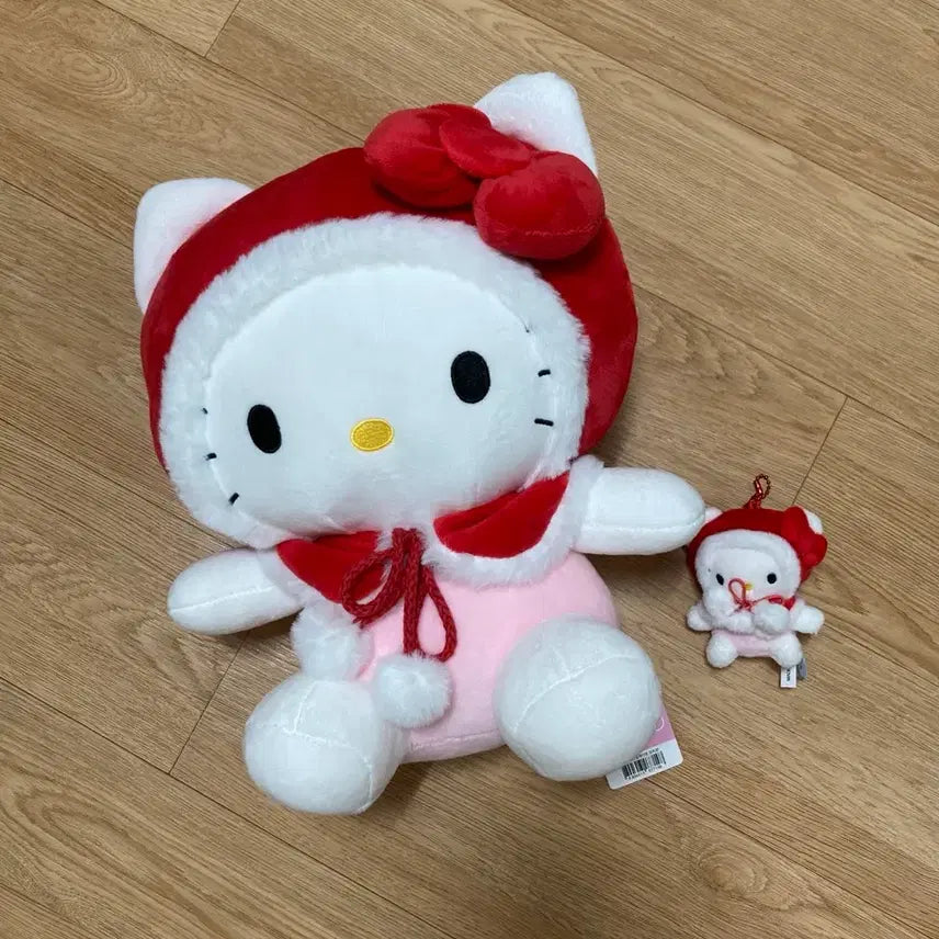 [BUNJANG] Sanrio Little Red Riding Hood Kitty Plush (+ Bonus Little Red Riding Hood Kitty Keychain) / 산리오 빨간망토 키티 인형 (+덤 빨간망토 키티 키링)