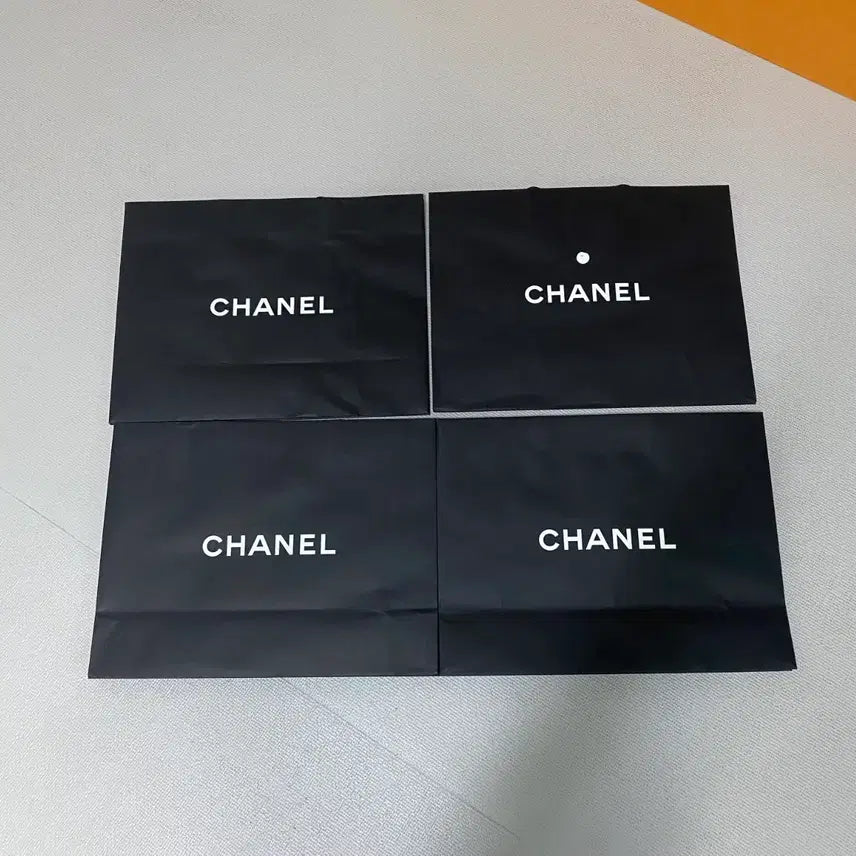 [BUNJANG] Chanel Shopping Bags (43*33*16) Bundle Set / 샤널 쇼핑백 (43*33*16) 4장 일괄